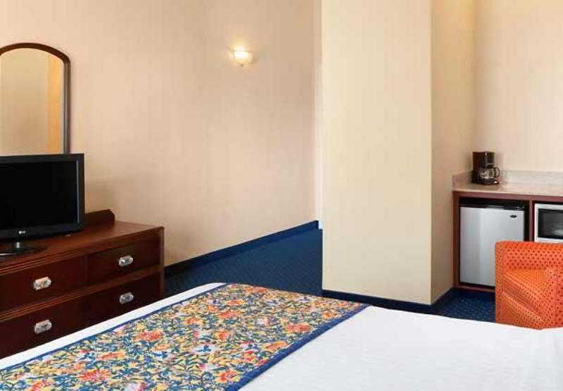 Courtyard By Marriott Henderson - Green Valley - Las Vegas Habitación foto
